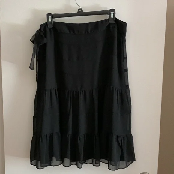 apt.9 supper quite skirt in black. - Picture 5 of 7